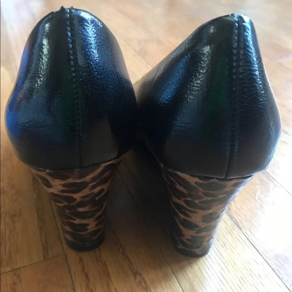 A2 Aerosoles Leopard Cheetah Print Wedge Heels 8 - Picture 7 of 8